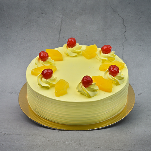 Pineapple Sponge cake 1 kg 6 to 8 Portions