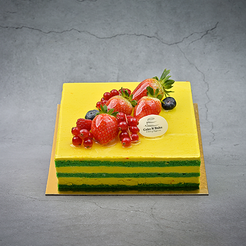 Saffron Pistachio Cake 1 kg 6 to 8 Portions