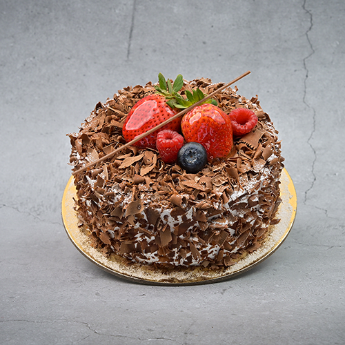 Black Forest cake 500gm 4 Portions
