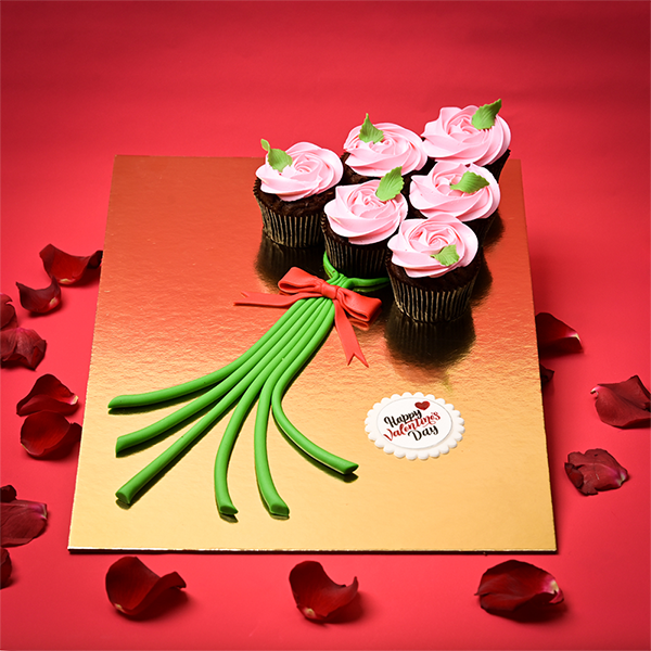 Customized Red Velvet Cupcake Bouquet- 6 pcs