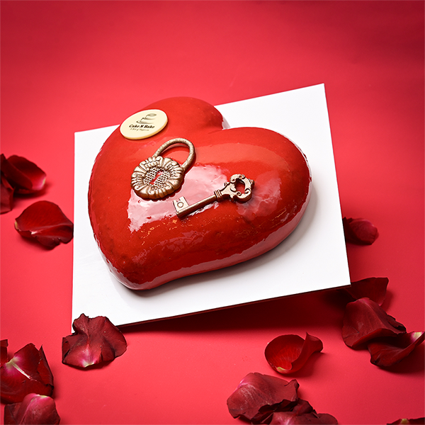 Heart Lock & Key Chocolate Mousse Cake - 4 Portions