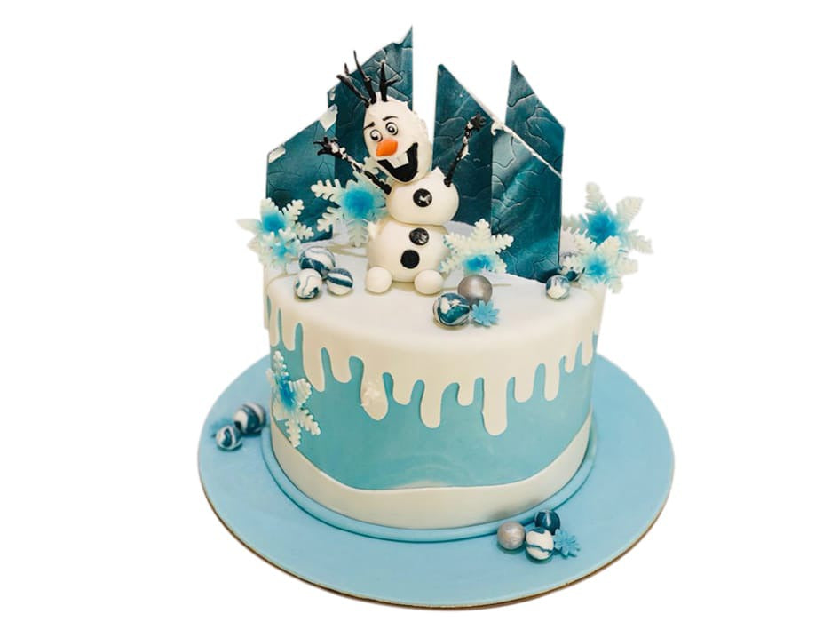 customized cakes in Dubai